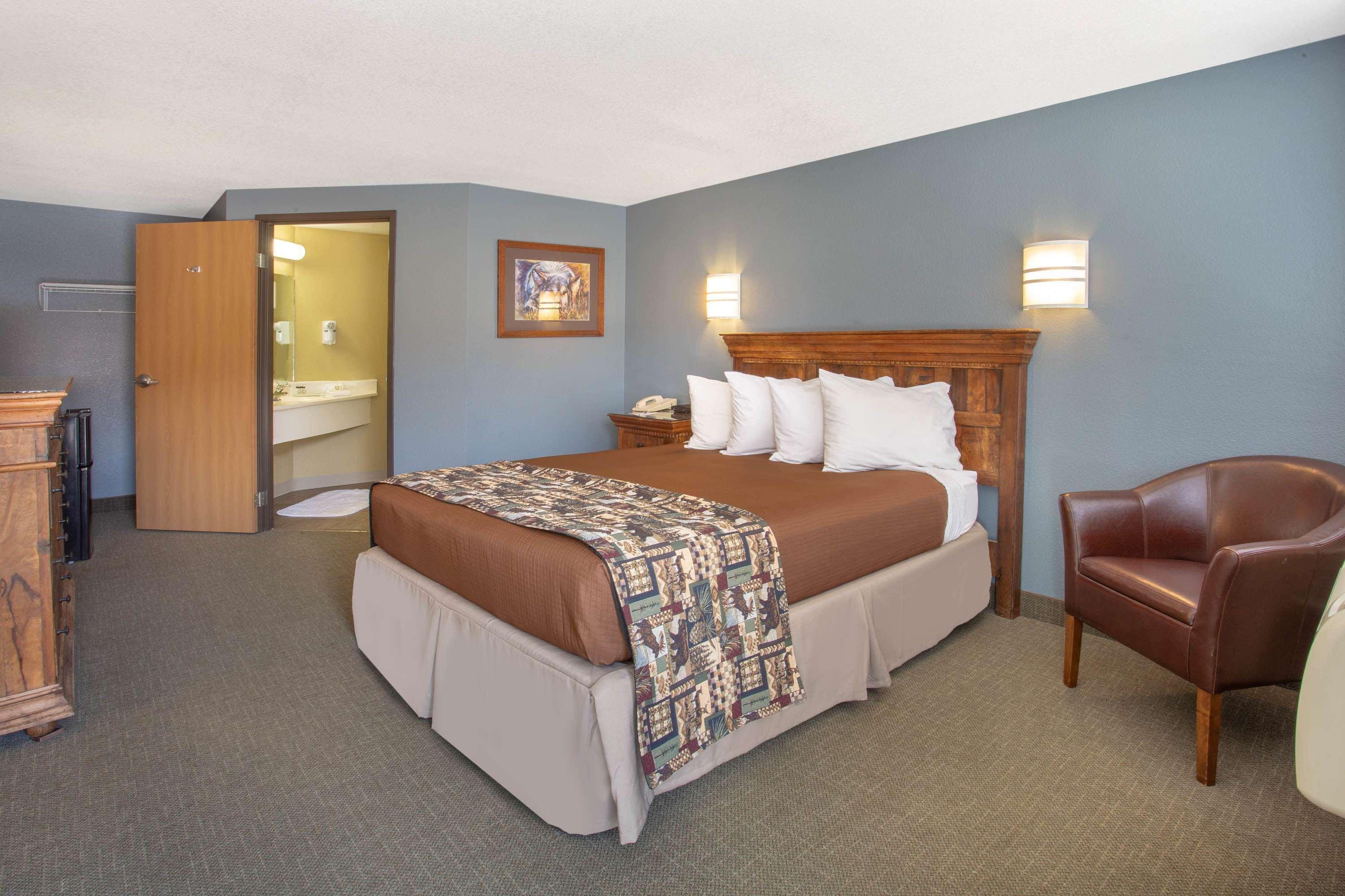 Travelodge By Wyndham Gardiner Yellowstone Park North Entr Ngoại thất bức ảnh