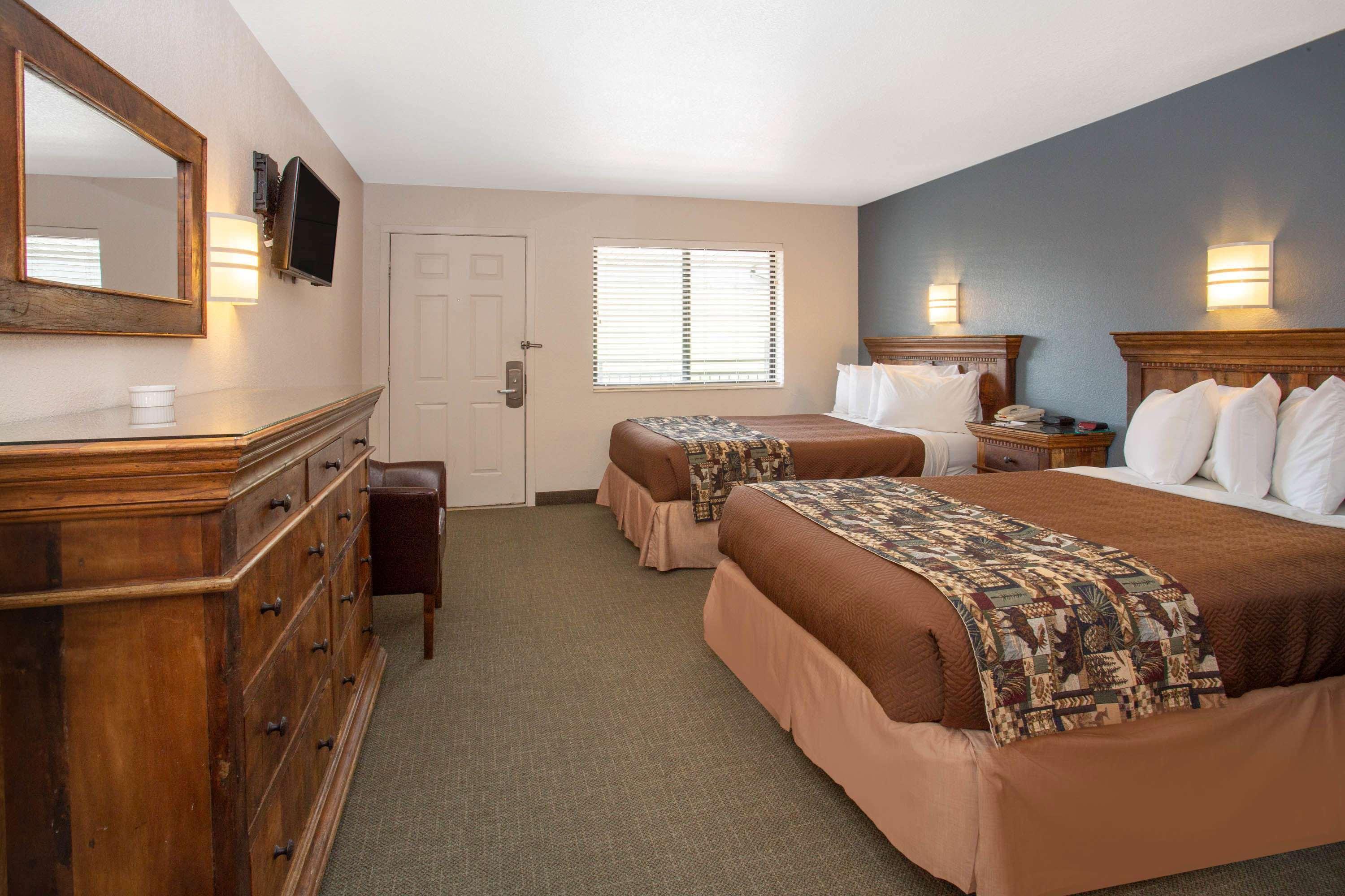 Travelodge By Wyndham Gardiner Yellowstone Park North Entr Ngoại thất bức ảnh