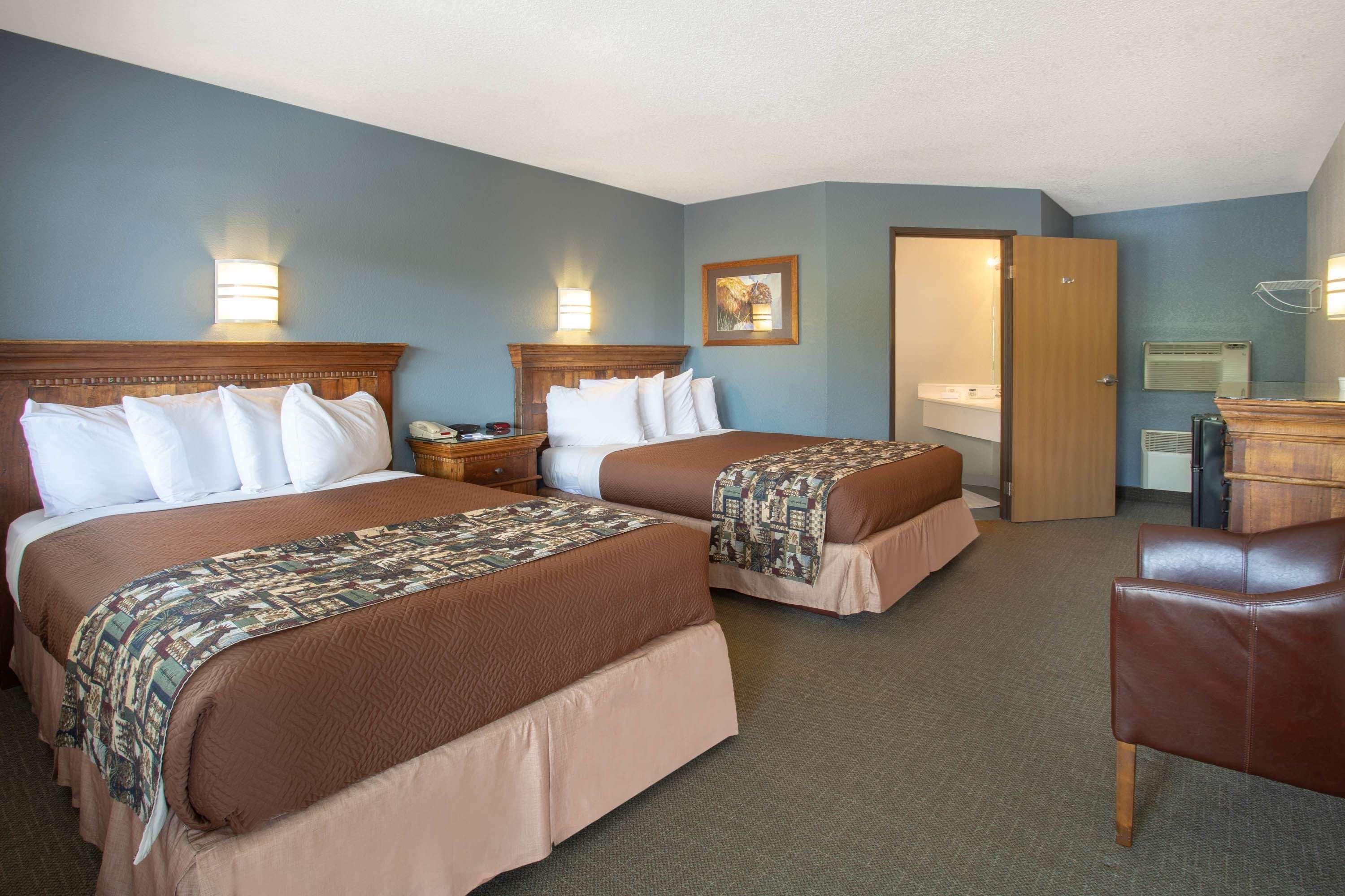 Travelodge By Wyndham Gardiner Yellowstone Park North Entr Ngoại thất bức ảnh