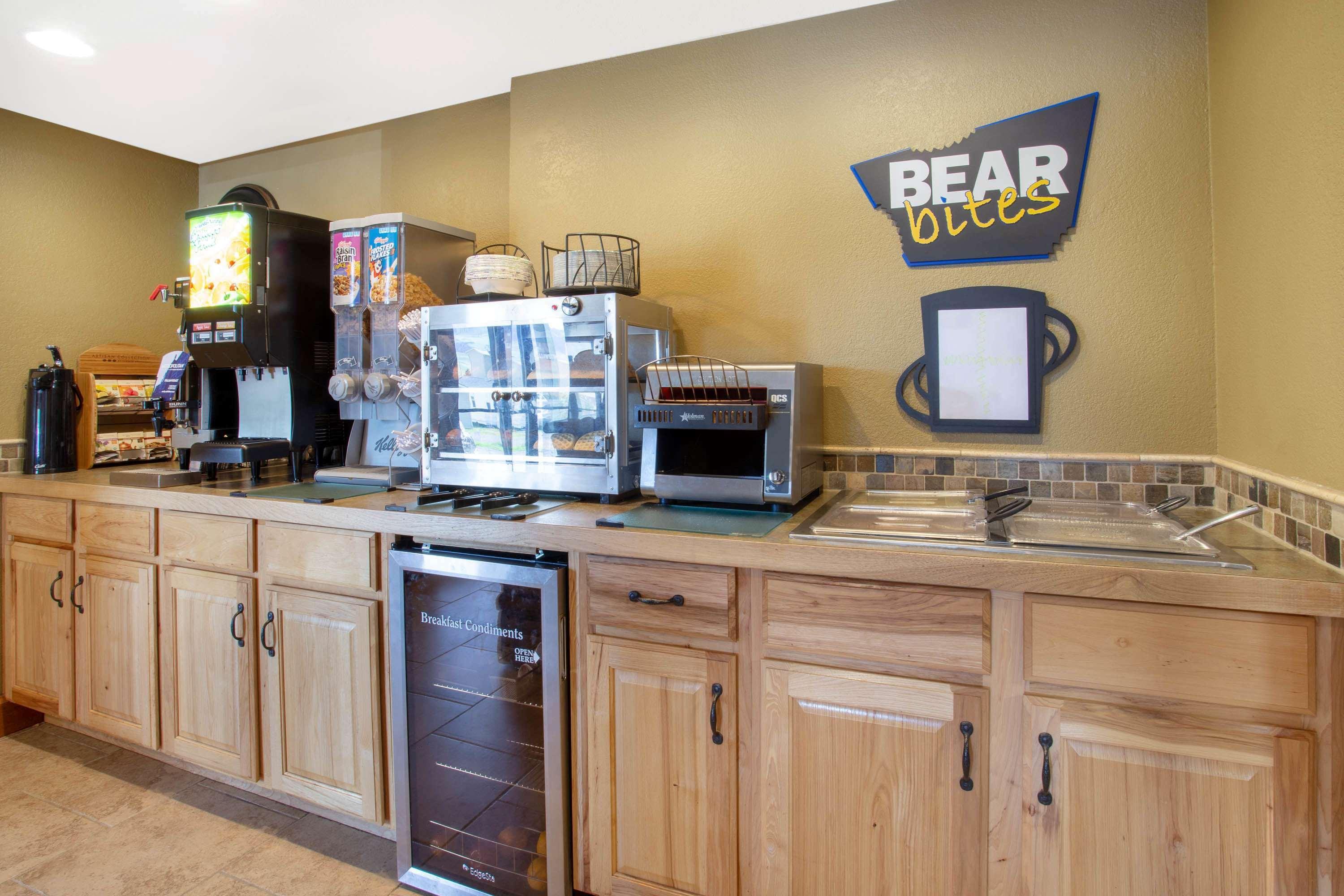Travelodge By Wyndham Gardiner Yellowstone Park North Entr Ngoại thất bức ảnh
