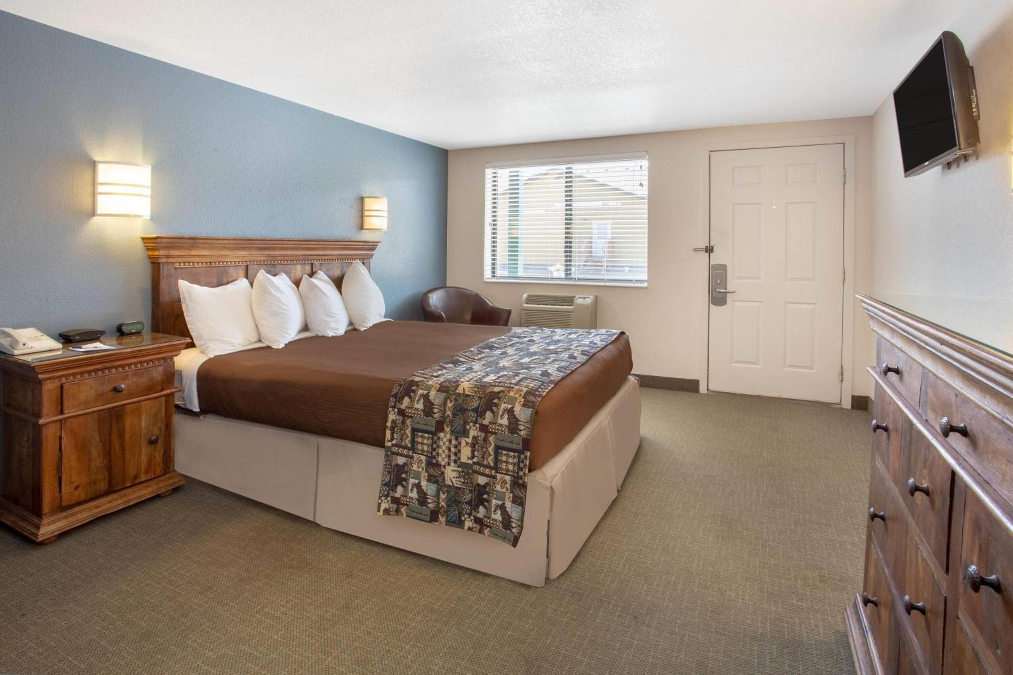 Travelodge By Wyndham Gardiner Yellowstone Park North Entr Ngoại thất bức ảnh