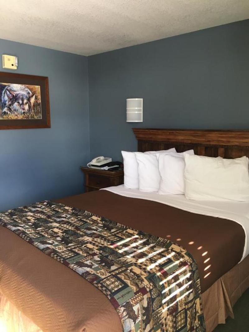 Travelodge By Wyndham Gardiner Yellowstone Park North Entr Ngoại thất bức ảnh